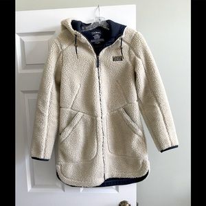 L.L. Bean Women's Mountain Pile Fleece Coat Cream/Navy